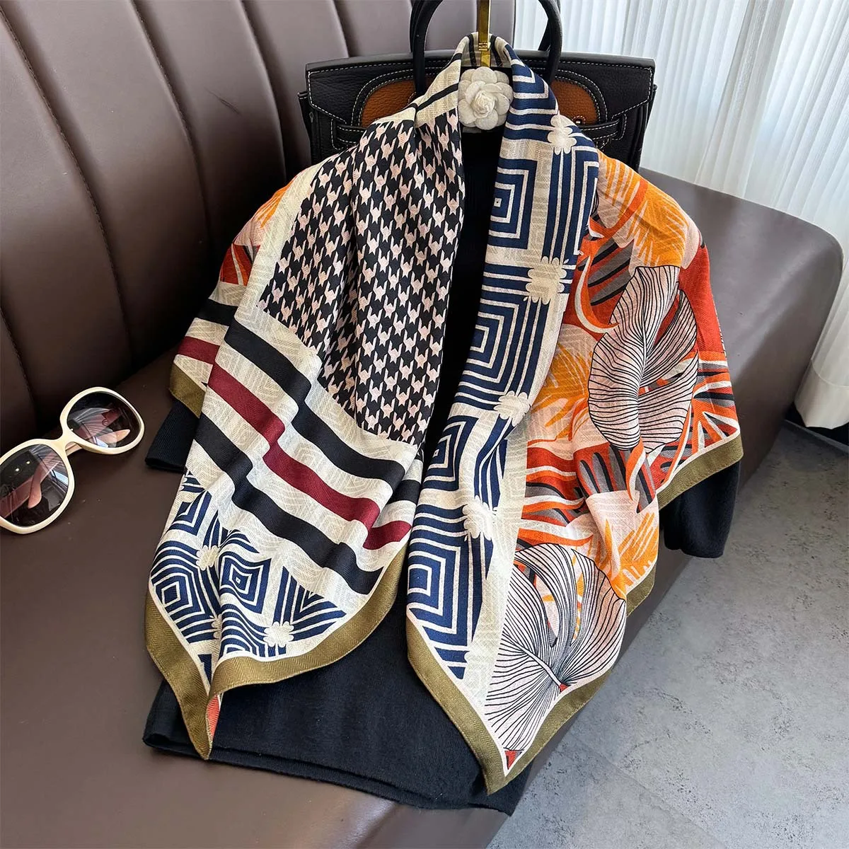 90*90cm Retro Printed Square Scarf Women Imitation Silk Scarves Bandanas Luxury Travel Shawl Wraps Elegant Hijab Neckerchief
90*90cm Retro Printed Square Scarf Women Imitation Silk Scarves Bandanas Luxury Travel Shawl Wraps Elegant Hijab Neckerchief