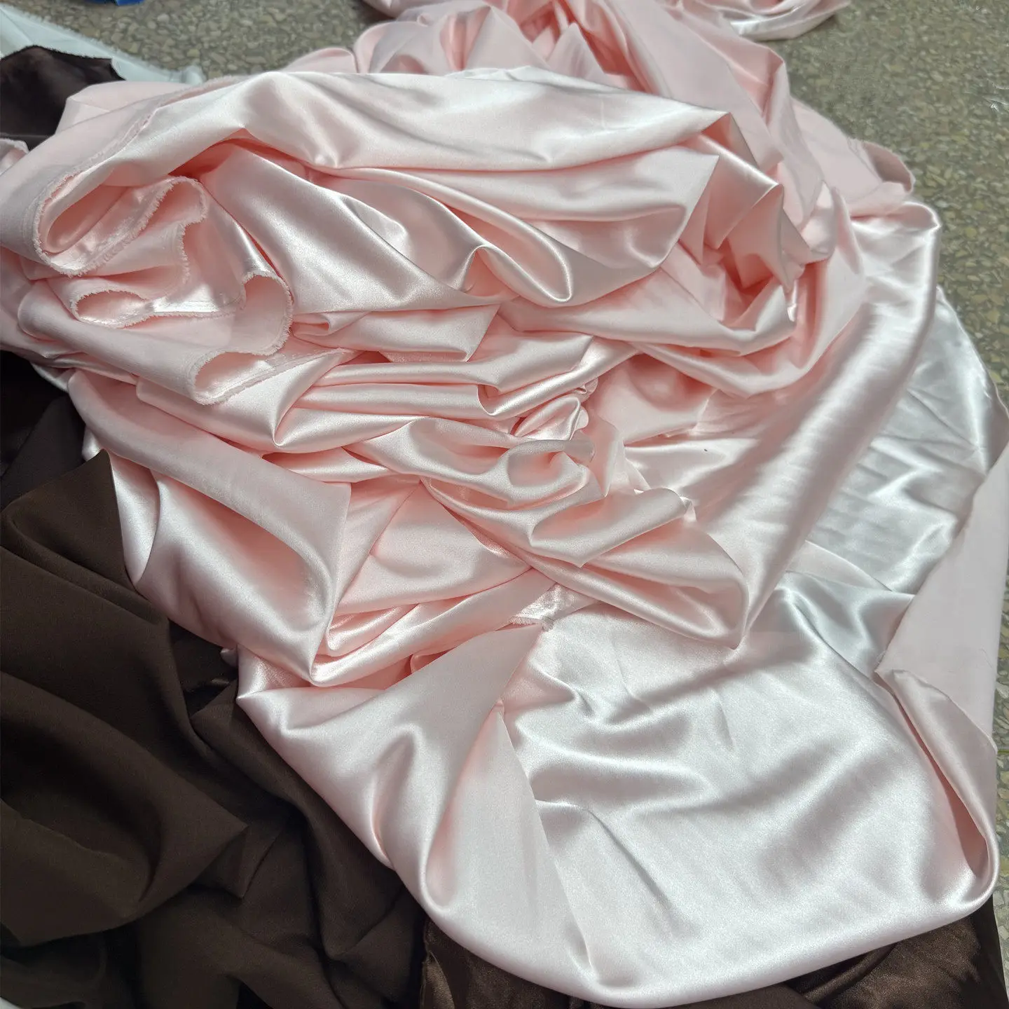 Drape Soft Pearlescent Satin Fashion Fabric for Clothing Design Background Decoration Cloth Diy By The Meter Sewing Material
Drape Soft Pearlescent Satin Fashion Fabric for Clothing Design Background Decoration Cloth Diy By The Meter Sewing Material