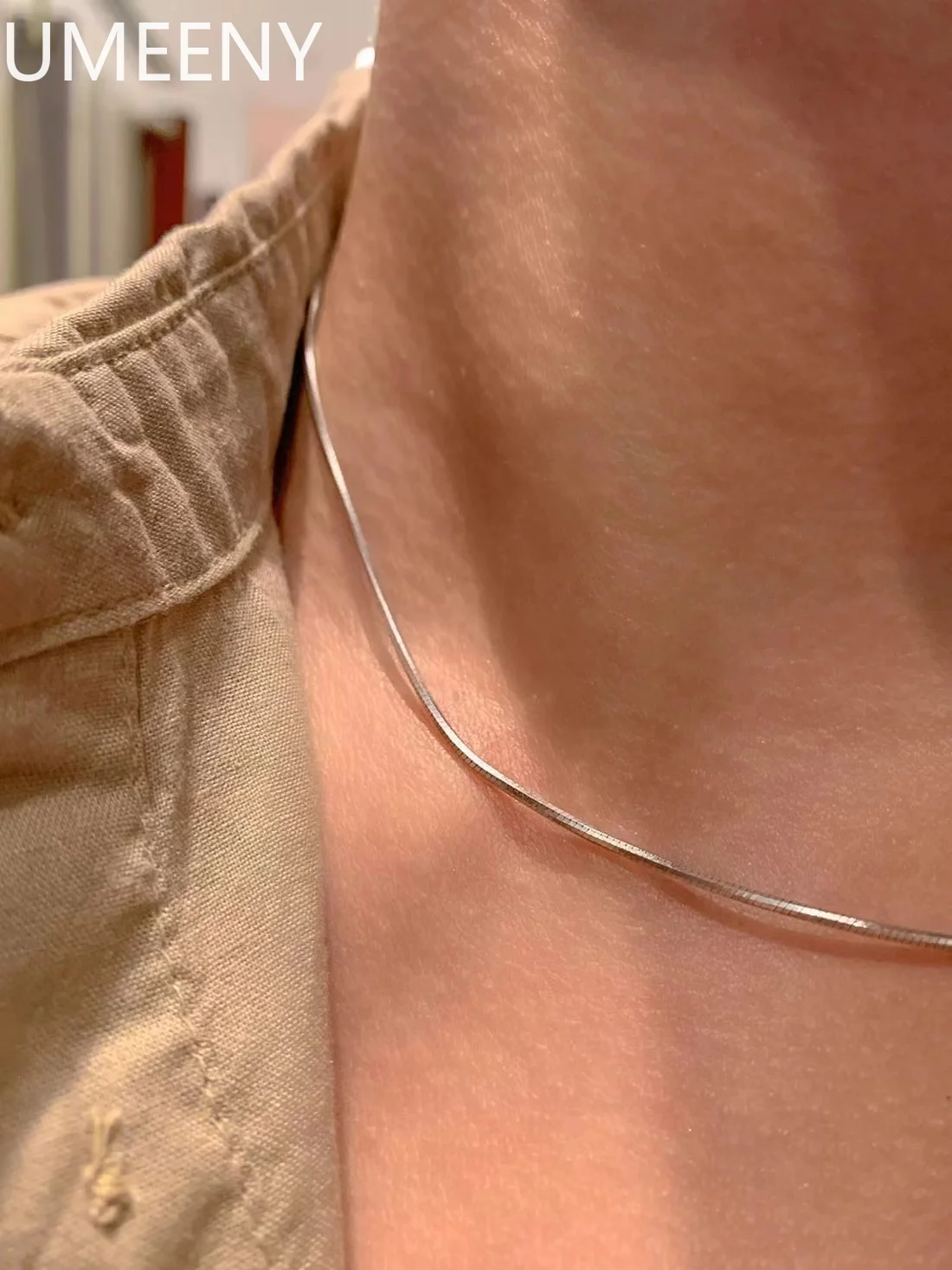 925 Sterling Silver 1mm Basic Choker Fashion Simple Snake Bone Chain Necklace For Men Women Trendy Jewelry Accessories
925 Sterling Silver 1mm Basic Choker Fashion Simple Snake Bone Chain Necklace For Men Women Trendy Jewelry Accessories
