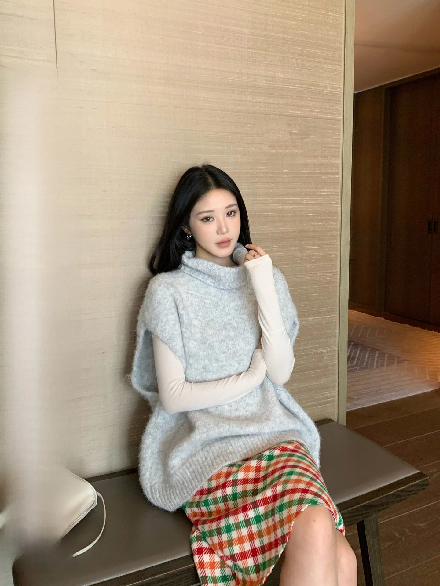 BULENG Women's Knitted Wool Vest Svel Layering Top Korean Sle Loose Fit High Collar Autumn Winter Faion for Teens
BULENG Women's Knitted Wool Vest Svel Layering Top Korean Sle Loose Fit High Collar Autumn Winter Faion for Teens