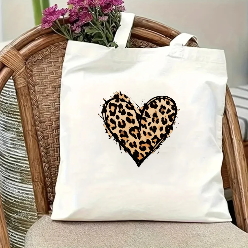 Leopard Print Heart Canvas Tote Bag, Chic Animal Print Shoulder Bag for Casual and Trendy Outfits
Leopard Print Heart Canvas Tote Bag, Chic Animal Print Shoulder Bag for Casual and Trendy Outfits