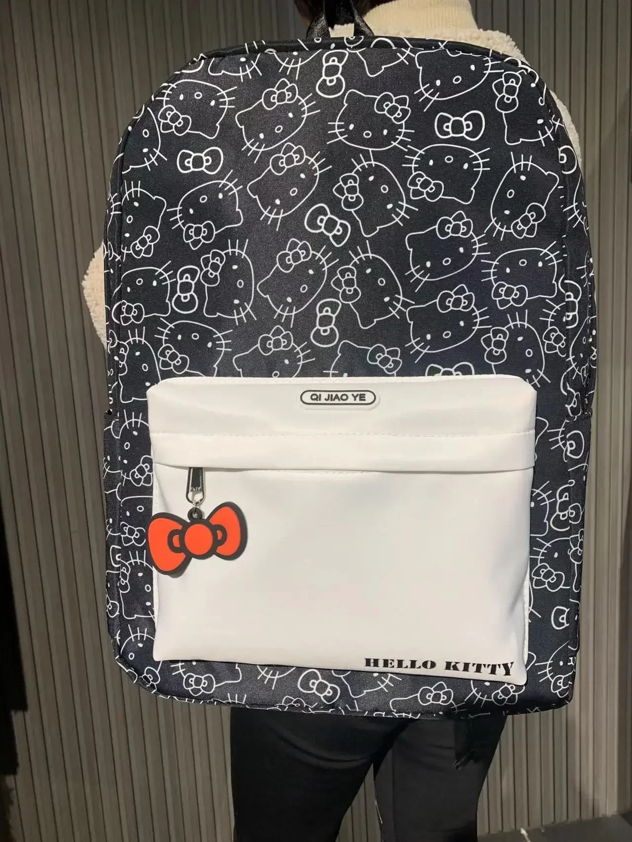 Hello Kitty schoolbag Hello Kitty backpack lightweight backpack women's Sanrio schoolbag women's cervical vertebra protection
Hello Kitty schoolbag Hello Kitty backpack lightweight backpack women's Sanrio schoolbag women's cervical vertebra protection