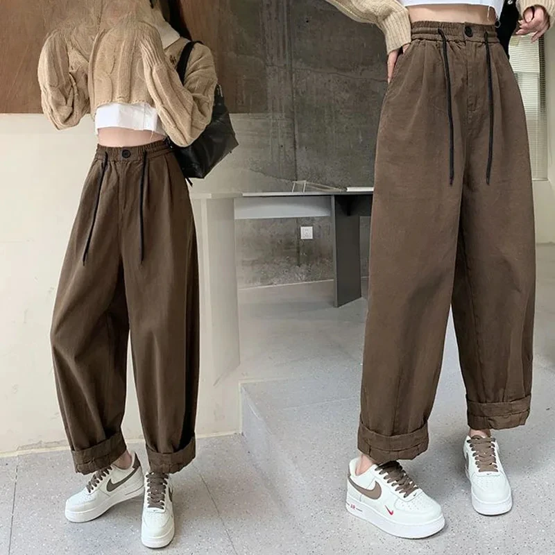 Новинка 2023 года, корейские универсальные однотонные свободные укороченные брюки, женская одежда, весенне-осенние повседневные трендовые брюки с высокой талией ZT326
Новинка 2023 года, корейские универсальные однотонные свободные укороченные брюки, женская одежда, весенне-осенние повседневные трендовые брюки с высокой талией ZT326