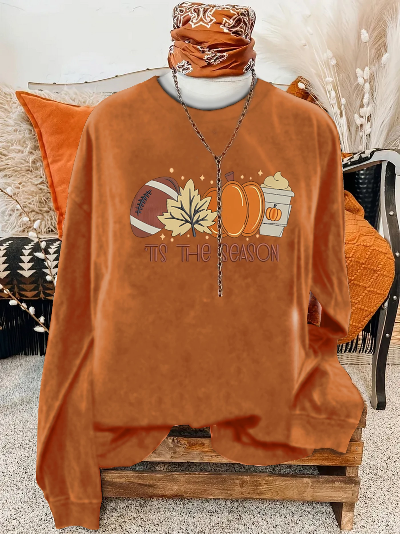 Football print sweatshirt, crew neck casual sweatshirt for winter & fall, women's clothing.
Football print sweatshirt, crew neck casual sweatshirt for winter & fall, women's clothing.