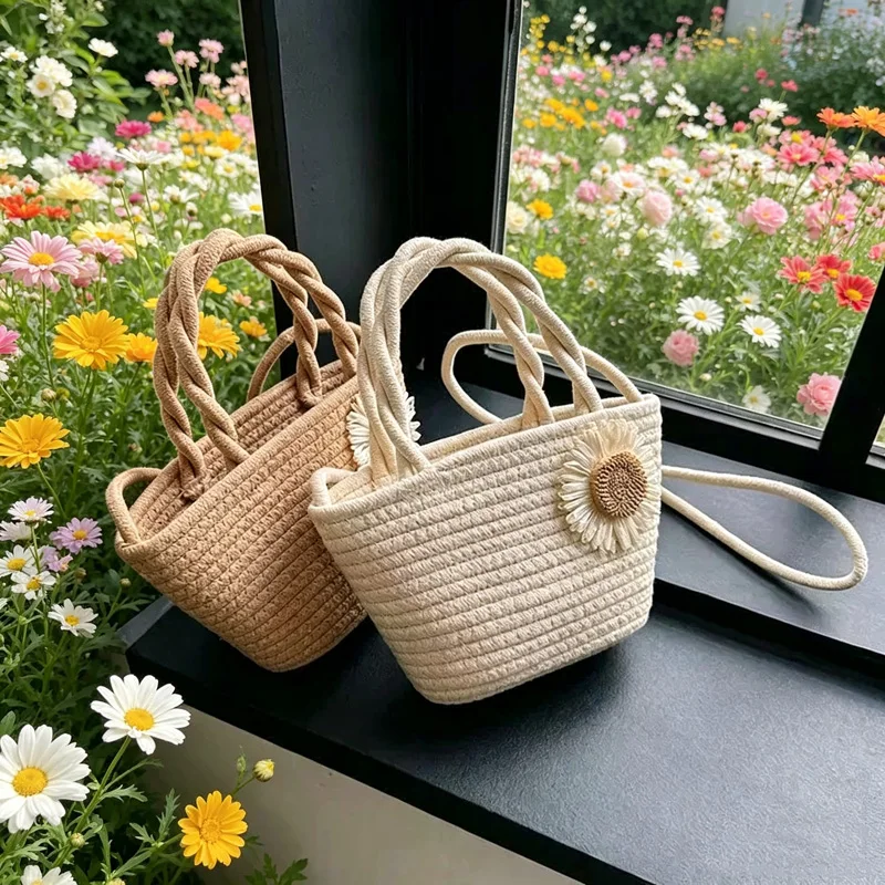 CLAREGQI Summer Sunflower Woven Handbag Women Casual Rope Weave Crossbody Bag Mini Straw Tote Bag for Beach Daily Outing
CLAREGQI Summer Sunflower Woven Handbag Women Casual Rope Weave Crossbody Bag Mini Straw Tote Bag for Beach Daily Outing