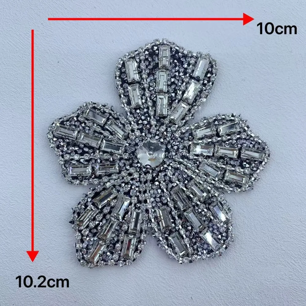 Fashion Rhinestone Beaded Patches Sew On DIY Flower Patches Sparkling Decorative Patches Clothes Accessories
Fashion Rhinestone Beaded Patches Sew On DIY Flower Patches Sparkling Decorative Patches Clothes Accessories