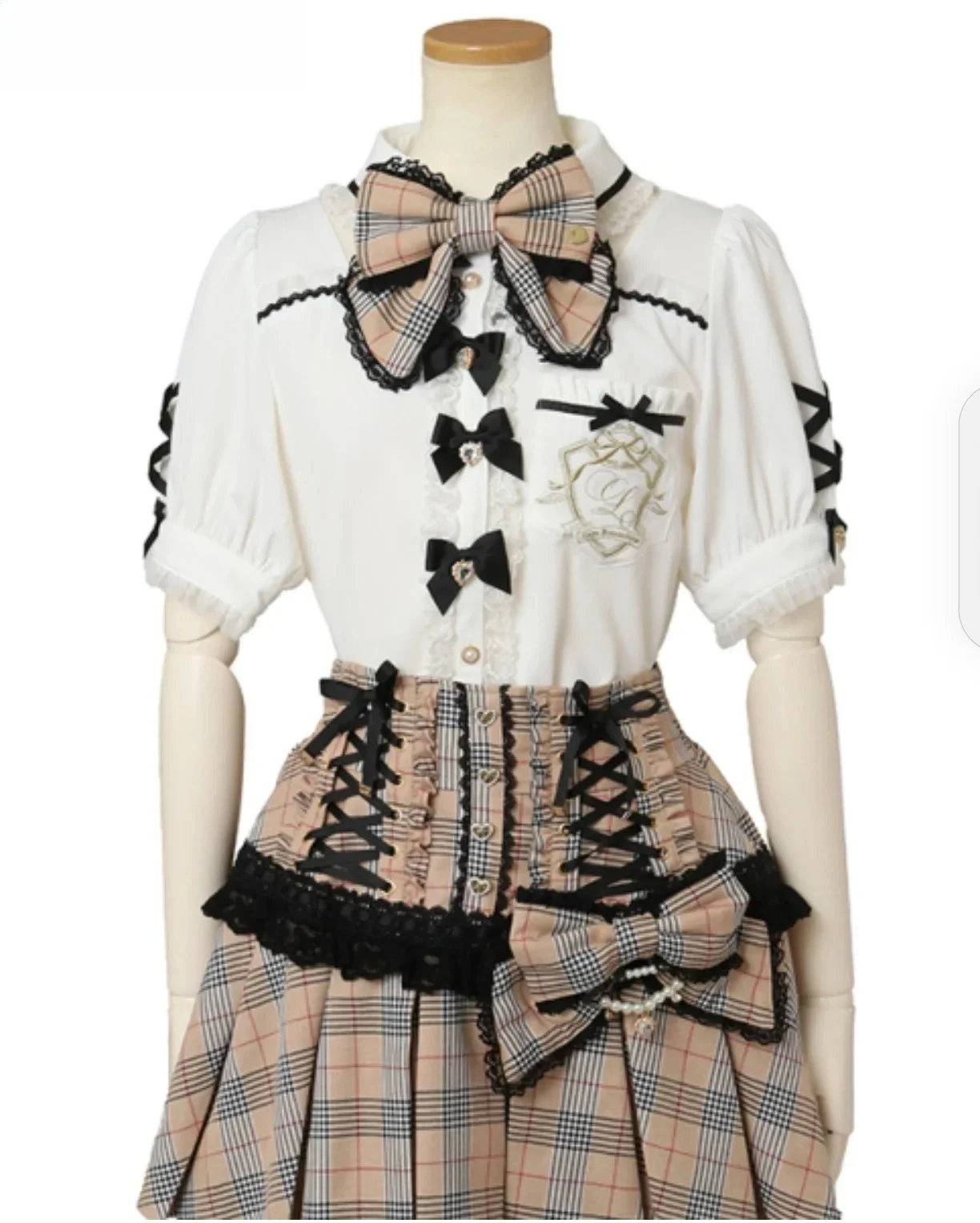 Летняя новинка Lolita Sweet Cute Girl Age Reduction Jk Рубашка в студенческом стиле Белый топ с бантом + клетчатый костюм с короткой юбкой с высокой талией
Летняя новинка Lolita Sweet Cute Girl Age Reduction Jk Рубашка в студенческом стиле Белый топ с бантом + клетчатый костюм с короткой юбкой с высокой талией