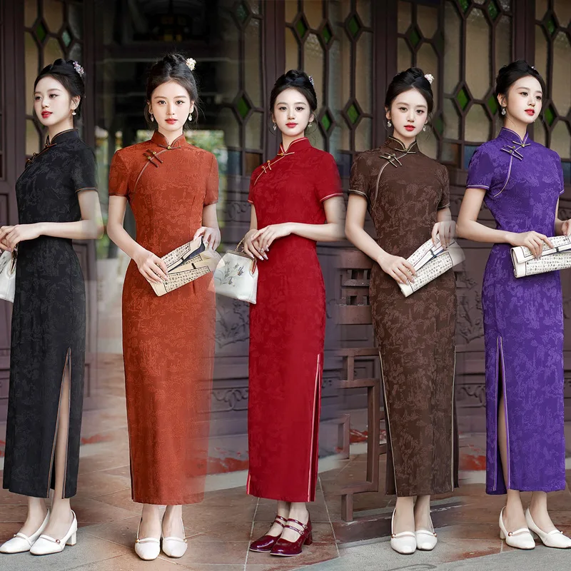 Summer Chinese Dress Qipao Long Slim Fit Cheongsam Dress Short Sleeve Elegant Performance Wedding Party Dress Women CH-010
Summer Chinese Dress Qipao Long Slim Fit Cheongsam Dress Short Sleeve Elegant Performance Wedding Party Dress Women CH-010
