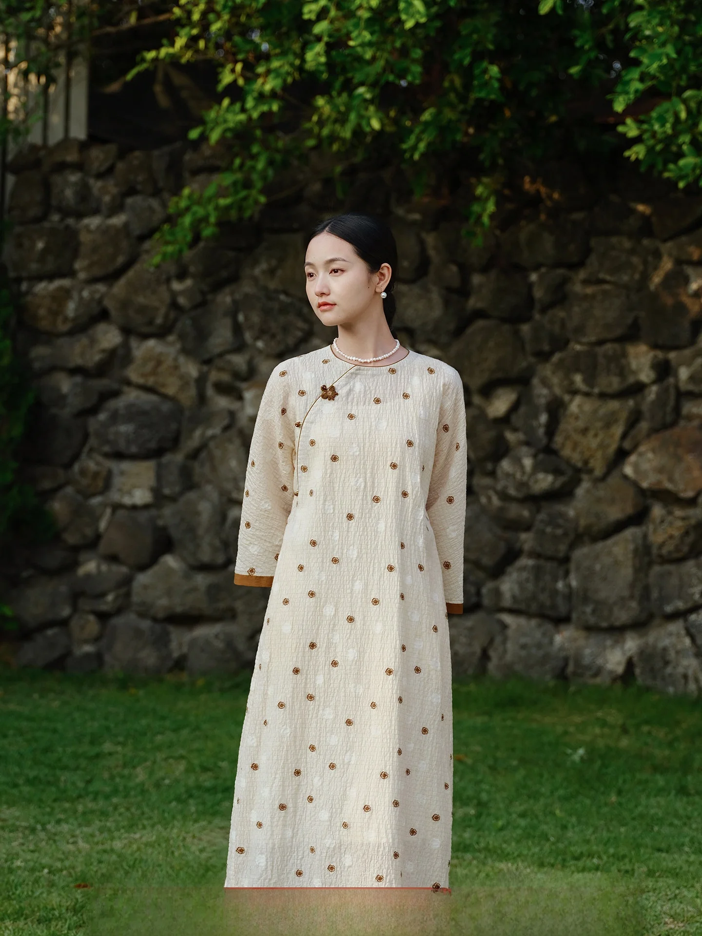 Original New Chinese Style Elegant Linen Fine Cotton Buckle Embroidered Dress Apricot Head Four Casual round Neck L...
Original New Chinese Style Elegant Linen Fine Cotton Buckle Embroidered Dress Apricot Head Four Casual round Neck L...
