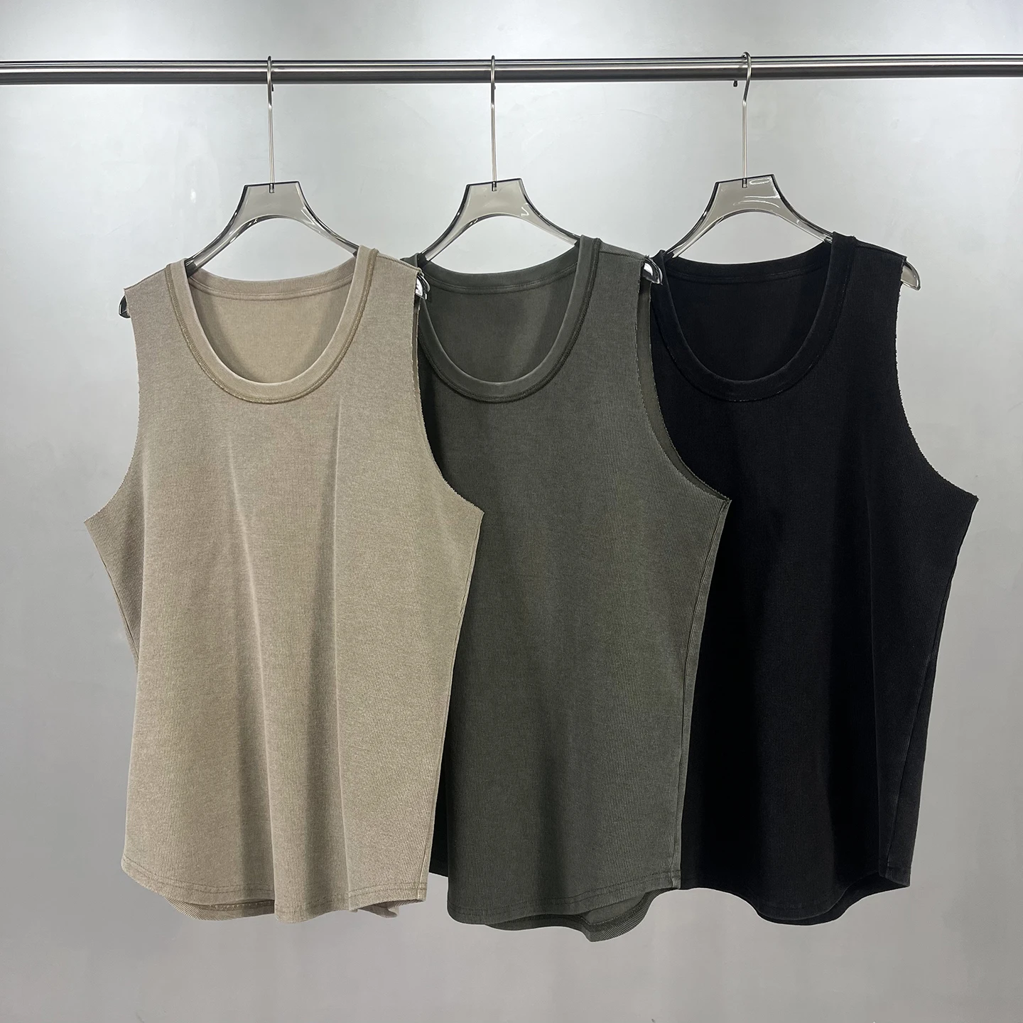 Street Style Washed out U-Neck Vest Loose Fit Summer Casual Breathable Men's Cotton Polyester Blend Plain Color Sweat Vest
Street Style Washed out U-Neck Vest Loose Fit Summer Casual Breathable Men's Cotton Polyester Blend Plain Color Sweat Vest