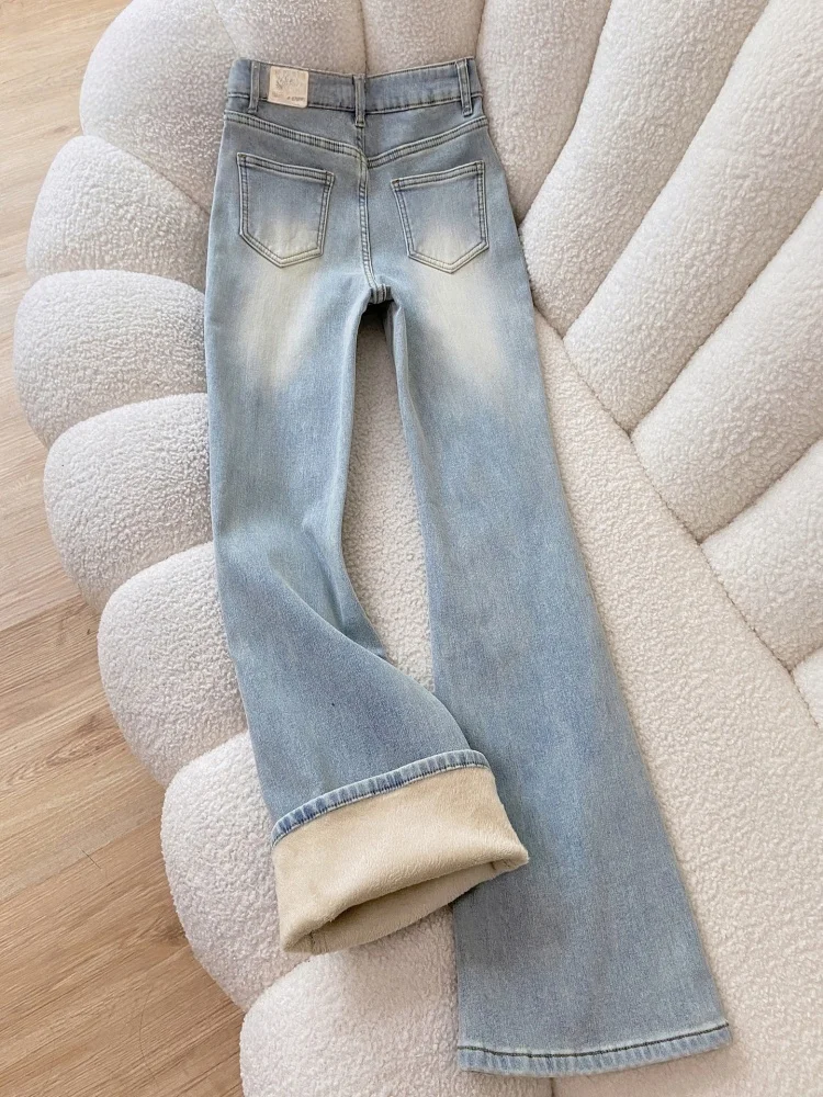 plus Size Fleece Lined Thickened Micro Flared Denim Jeans Women's Autumn Winter High Waist Slimming Elastic Straight Leg Wide...
plus Size Fleece Lined Thickened Micro Flared Denim Jeans Women's Autumn Winter High Waist Slimming Elastic Straight Leg Wide...