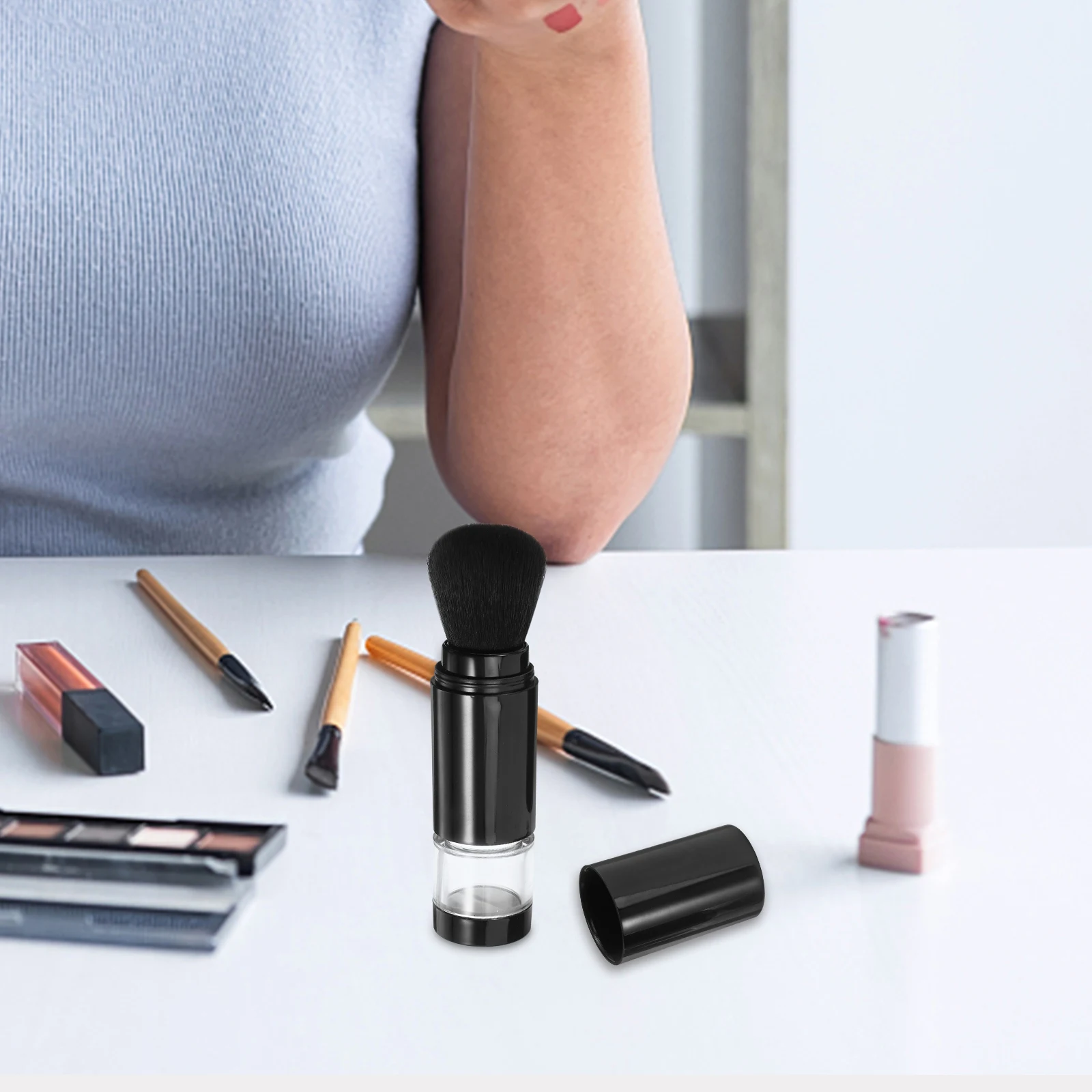 Automatic Spray Black Fiber Wool F-45 Portable Blush Tool Brush For Pressed Powder Brush for Loose Pressed Powder Women
Automatic Spray Black Fiber Wool F-45 Portable Blush Tool Brush For Pressed Powder Brush for Loose Pressed Powder Women