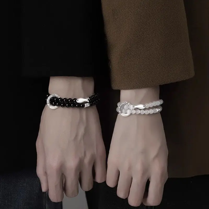 Silver-plated Couple's Koi Bracelet for Men and Women Pair of New Year's Gifts Retro Simple All-match for Friends
Silver-plated Couple's Koi Bracelet for Men and Women Pair of New Year's Gifts Retro Simple All-match for Friends