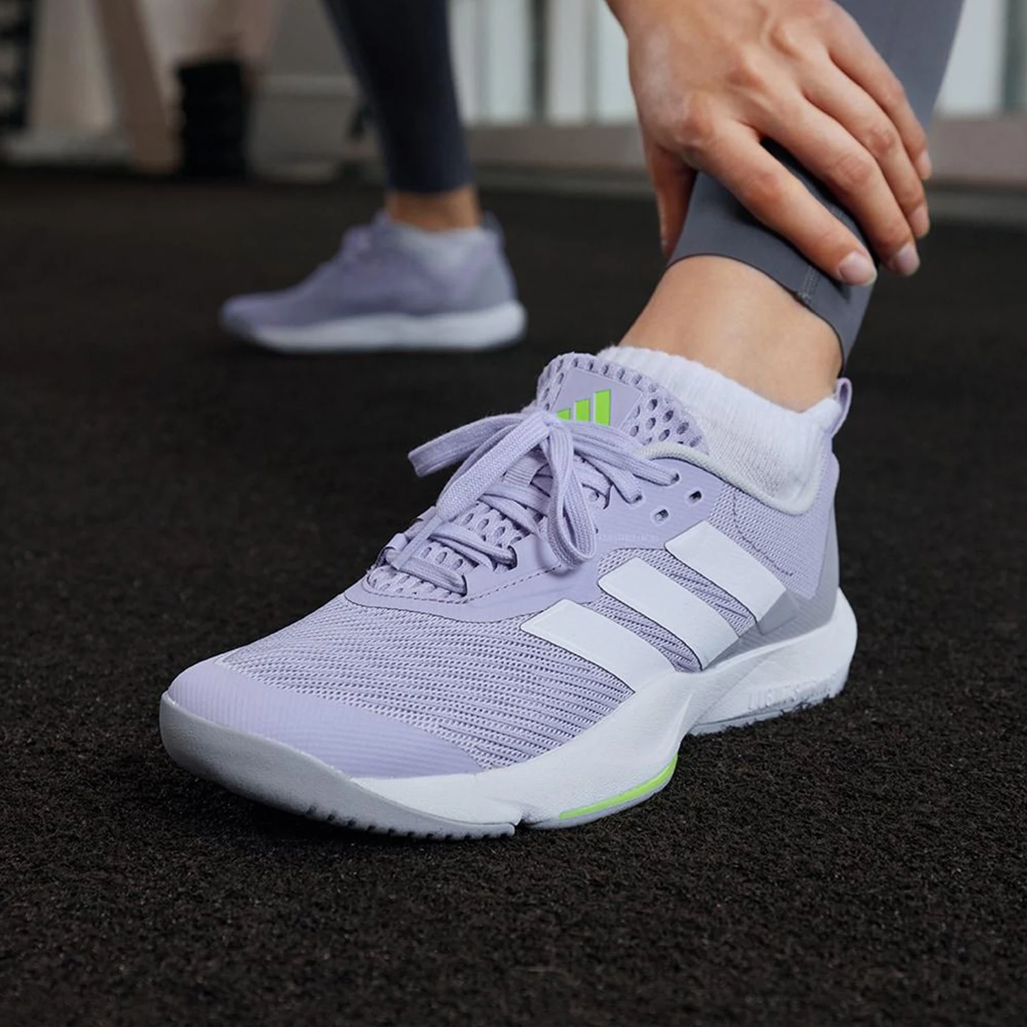 Adidas Genuine RAPIDMOVE 2 Women's Laced Training Shoes IH5131
Adidas Genuine RAPIDMOVE 2 Women's Laced Training Shoes IH5131