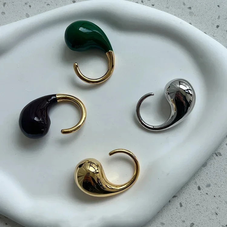 2026 Europe Designer Brand Gold Silver Water Droplet Ring Women Top Quality Jewelry Party Trend
2026 Europe Designer Brand Gold Silver Water Droplet Ring Women Top Quality Jewelry Party Trend