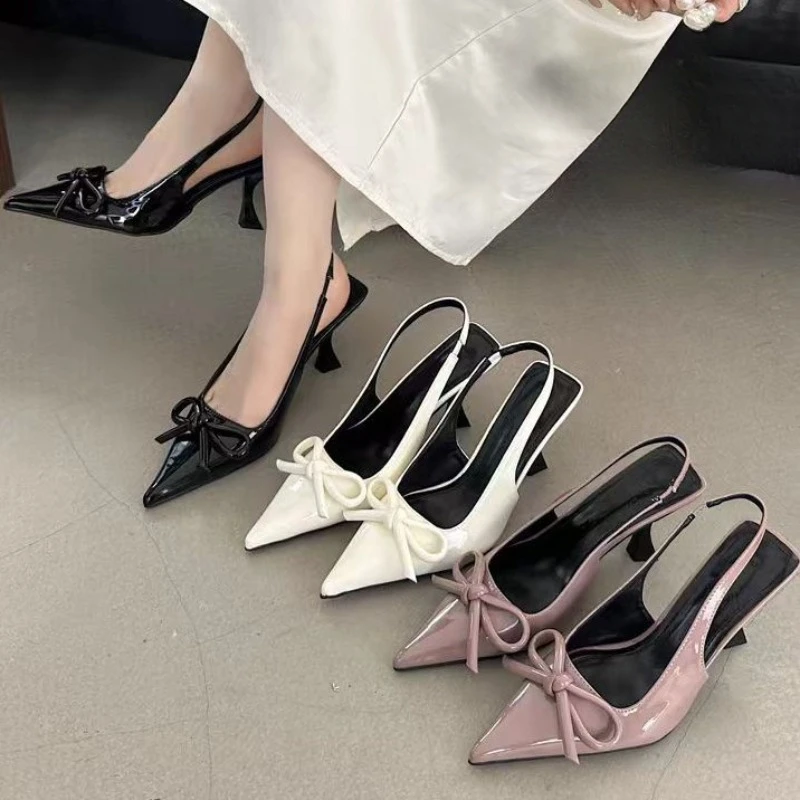 2025 New Heels for Women Pointie Bow Sandals Black Wedding High Heels Fashion Summer Patent Leather Lady Pumps Zapatos De Mujer
2025 New Heels for Women Pointie Bow Sandals Black Wedding High Heels Fashion Summer Patent Leather Lady Pumps Zapatos De Mujer