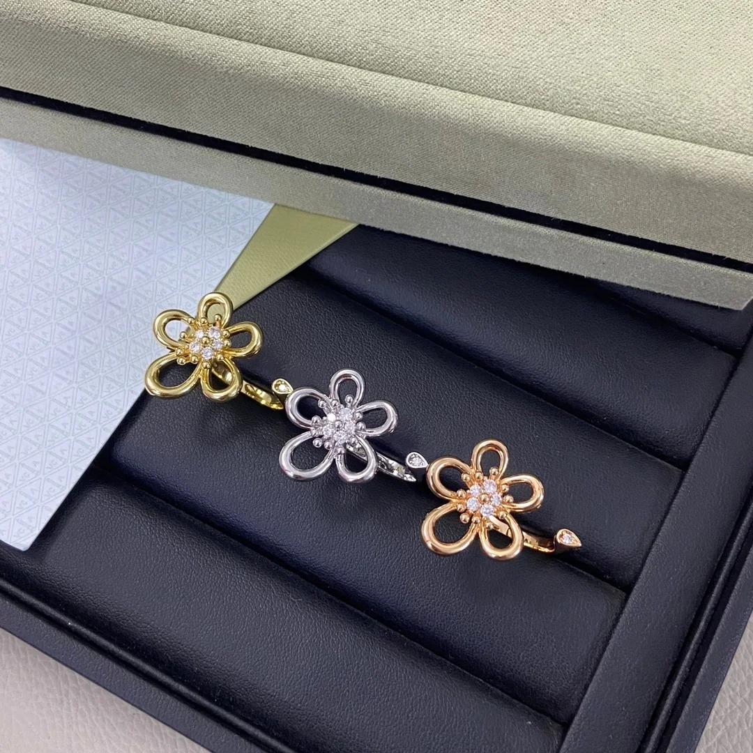 Ladies' Zirconia Flower Ring Elegant Large Flowers Suitable for Parties, Weddings, Vacation, Sparkling Fashion Jewelry
Ladies' Zirconia Flower Ring Elegant Large Flowers Suitable for Parties, Weddings, Vacation, Sparkling Fashion Jewelry