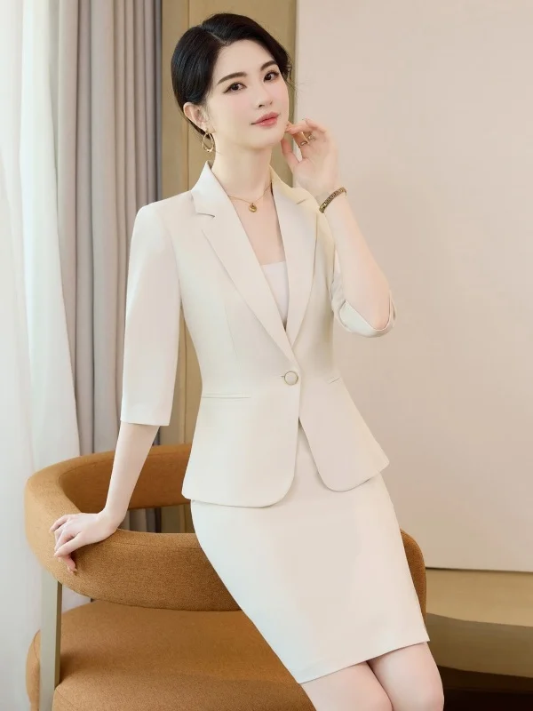 Business Commute Style Women's Suit Set Tailored Fit One Button Waist Cinched Professional Workwear Polyester Fiber Breathable
Business Commute Style Women's Suit Set Tailored Fit One Button Waist Cinched Professional Workwear Polyester Fiber Breathable
