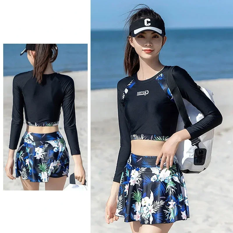 Flower Print Women's Long-Sleeve Swimsuit, Female Conservative Students Cover Belly, Hot Spring Skirt Style Swimwear, 2 Pcs
Flower Print Women's Long-Sleeve Swimsuit, Female Conservative Students Cover Belly, Hot Spring Skirt Style Swimwear, 2 Pcs