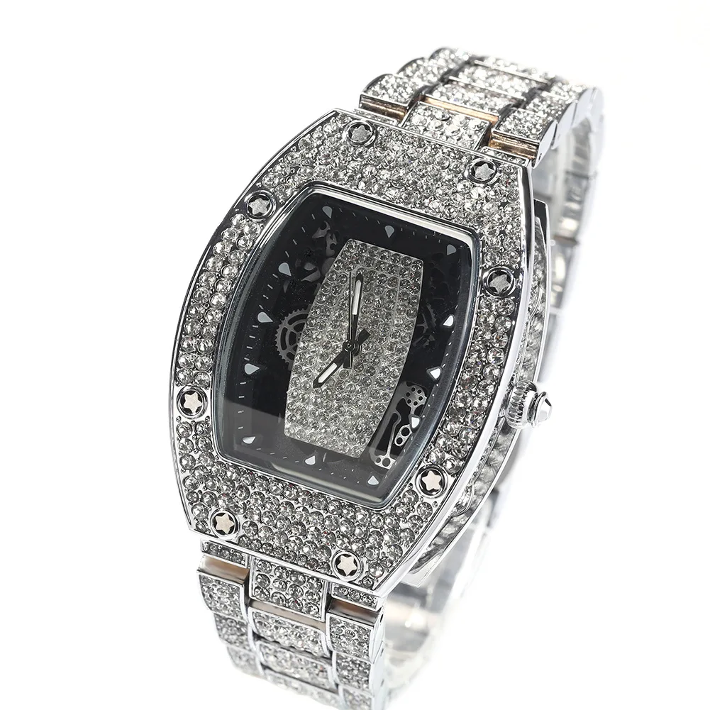 Мужские часы Big Men's Watch, водонепроницаемые, с полностью инкрустированным прямоугольным циферблатом, люксовый бренд, кварцевые, автоматические, наручные, в стиле хип-хоп.
Мужские часы Big Men's Watch, водонепроницаемые, с полностью инкрустированным прямоугольным циферблатом, люксовый бренд, кварцевые, автоматические, наручные, в стиле хип-хоп.
