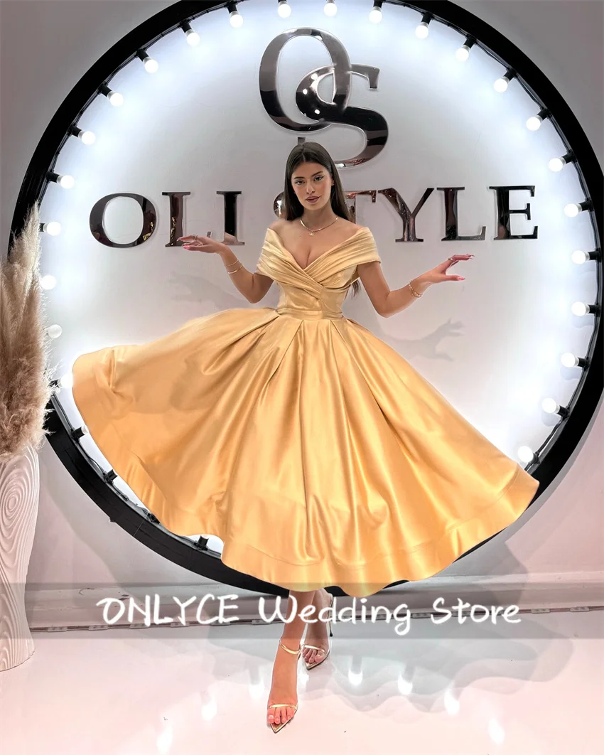 Elegant Satin Sweetheart Long Prom Dress Birthday Party Ball Gown Simple Evening Gown Wedding Robe Customized
Elegant Satin Sweetheart Long Prom Dress Birthday Party Ball Gown Simple Evening Gown Wedding Robe Customized