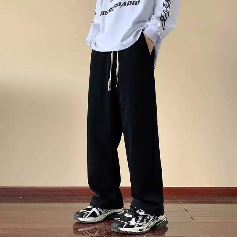 Мужские повседневные свободные спортивные брюки, осенние прямые спортивные брюки, удобные длинные брюки из смеси хлопка и полиэстера с эластичной резинкой на талии
Мужские повседневные свободные спортивные брюки, осенние прямые спортивные брюки, удобные длинные брюки из смеси хлопка и полиэстера с эластичной резинкой на талии