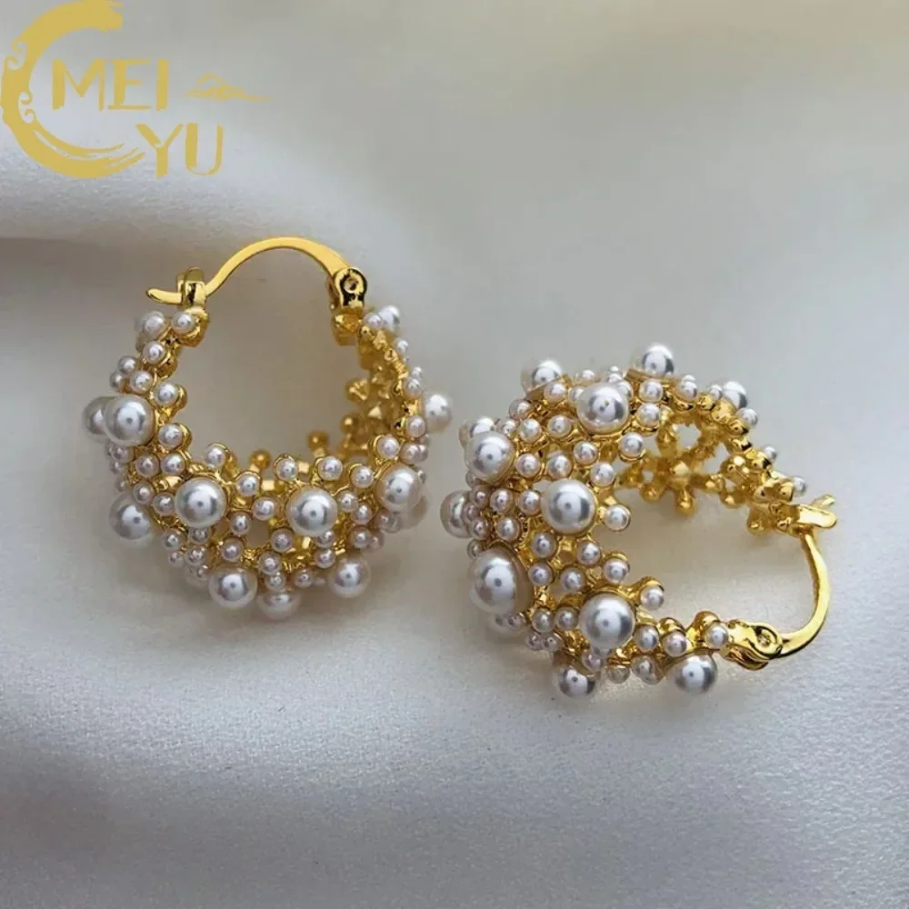 Irregular Metal Pearl Earrings European And American Style Personalized Fashion Stud Earrings Ladies Girls Travel Accessories
Irregular Metal Pearl Earrings European And American Style Personalized Fashion Stud Earrings Ladies Girls Travel Accessories