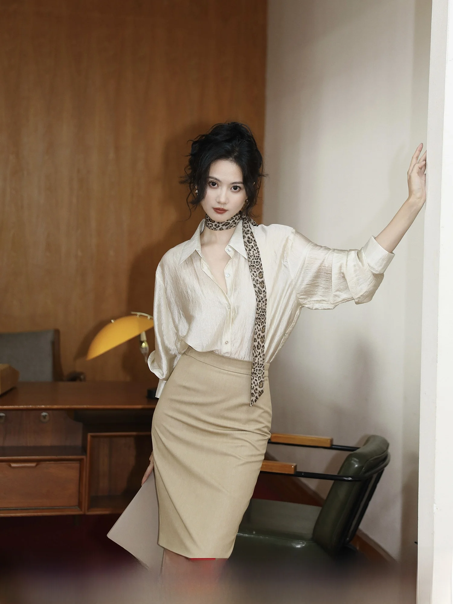 Taiyan Goffice Acetate Sensing Summer Slim Fit Long Sve Women's irt Thin Outerwear Sun Protection Faion Commute Sle
Taiyan Goffice Acetate Sensing Summer Slim Fit Long Sve Women's irt Thin Outerwear Sun Protection Faion Commute Sle