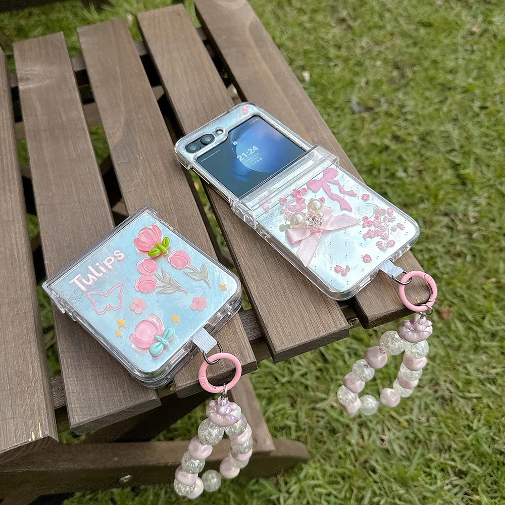 Bowknot Flower Chain Phone Case for Samsung Galaxy Z Flip 7 6 5 4 Protective Back Cover for ZFlip5 ZFlip6 ZFlip7 Case Shell
Bowknot Flower Chain Phone Case for Samsung Galaxy Z Flip 7 6 5 4 Protective Back Cover for ZFlip5 ZFlip6 ZFlip7 Case Shell