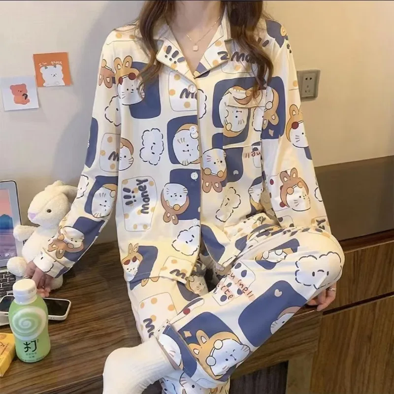 2024 New Women's Pajamas Autumn Long Sleeve Loose Large Size Loungewear Set Cute Cartoon Homewear Cardigan Spring Sleepwear Suit
2024 New Women's Pajamas Autumn Long Sleeve Loose Large Size Loungewear Set Cute Cartoon Homewear Cardigan Spring Sleepwear Suit