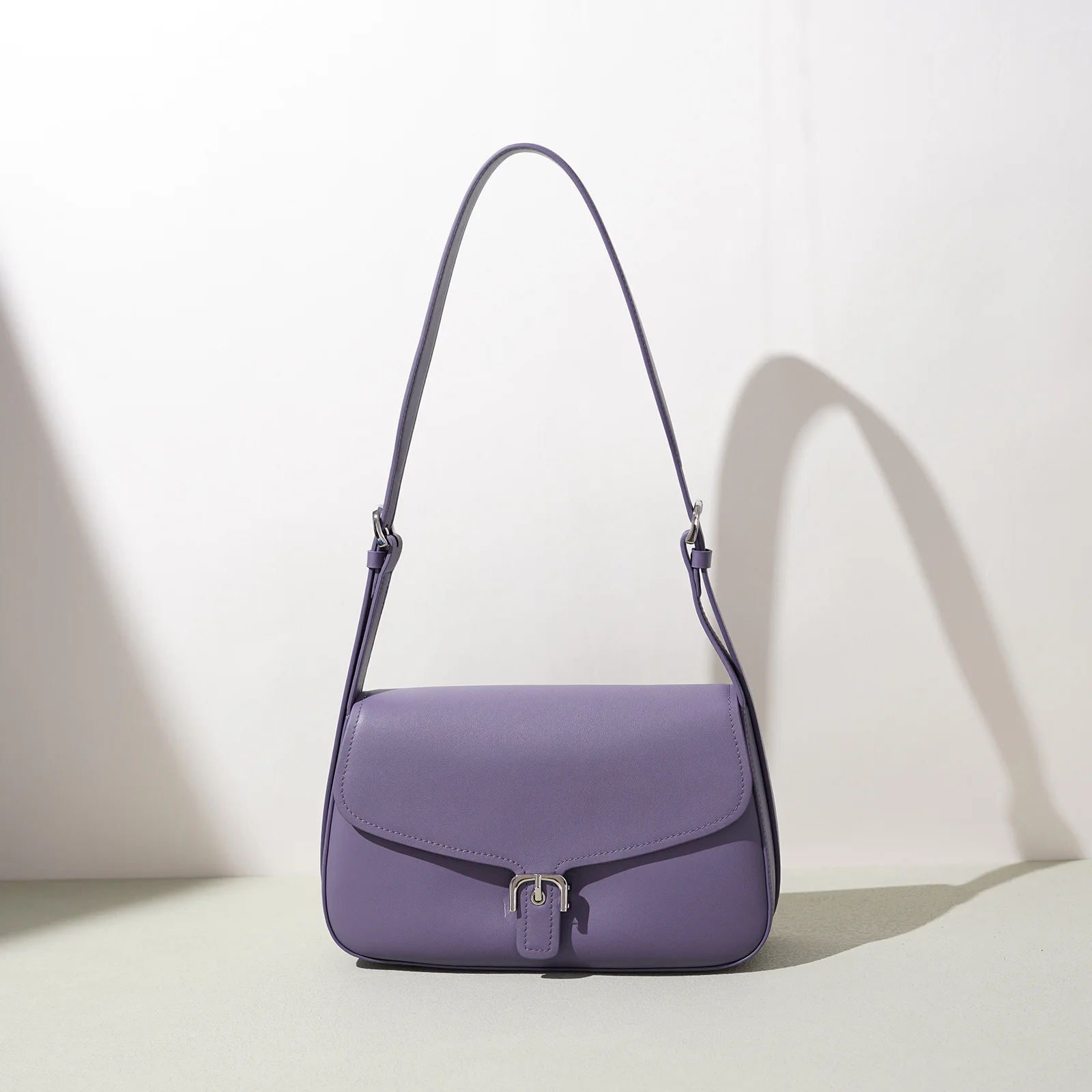 2026 New Genuine Leather Shoulder Bag for Women сумка женская Lavender Flap Adjustable Strap Casual Purse
2026 New Genuine Leather Shoulder Bag for Women сумка женская Lavender Flap Adjustable Strap Casual Purse