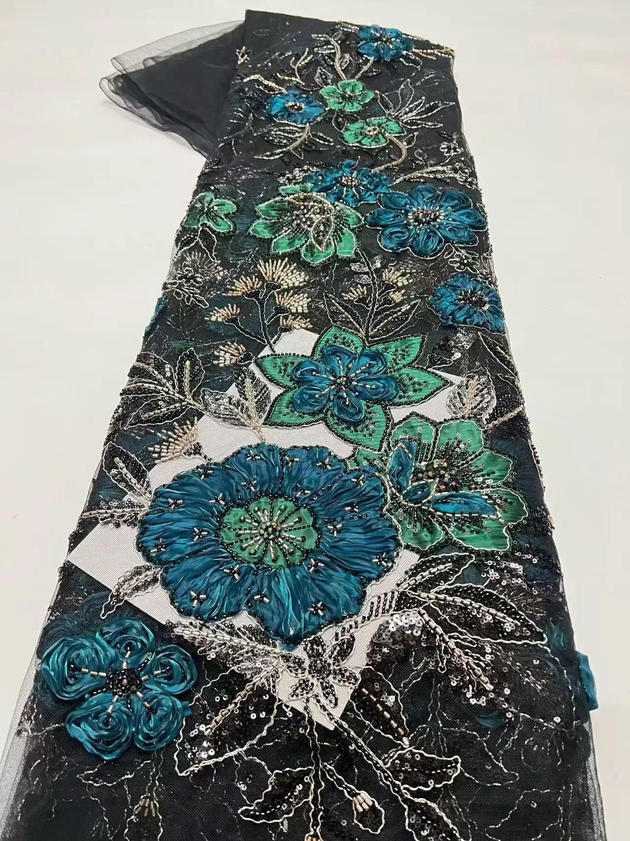 African Heavy Beaded Groom Lace Fabric 2026 High Quality Sequins French Tulle Bead Lace 5 Yards for Wedding Party Dress Sewing
African Heavy Beaded Groom Lace Fabric 2026 High Quality Sequins French Tulle Bead Lace 5 Yards for Wedding Party Dress Sewing