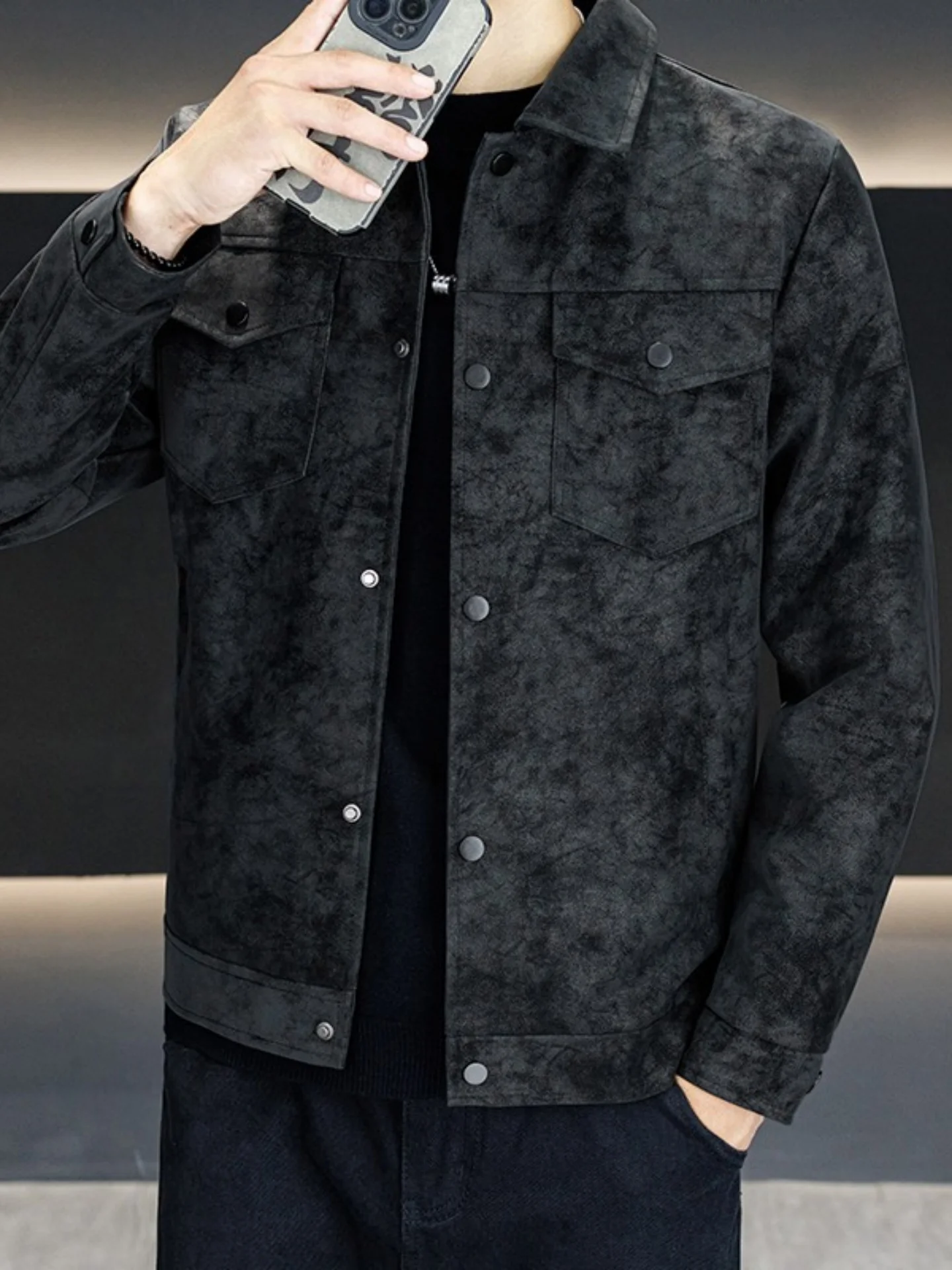 Высококачественная повседневная кожаная куртка с воротником для мужчин, модная осенняя одежда Haome, новая корейская версия, верхняя одежда большого размера
Высококачественная повседневная кожаная куртка с воротником для мужчин, модная осенняя одежда Haome, новая корейская версия, верхняя одежда большого размера