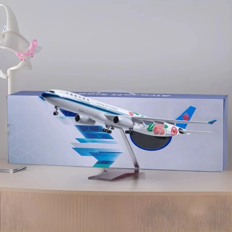 47CM 1/135 Scale Model A330 Air China Southern Airlines Airway With Lights Resin Aircraft Plane Collection Display Gift Home
47CM 1/135 Scale Model A330 Air China Southern Airlines Airway With Lights Resin Aircraft Plane Collection Display Gift Home