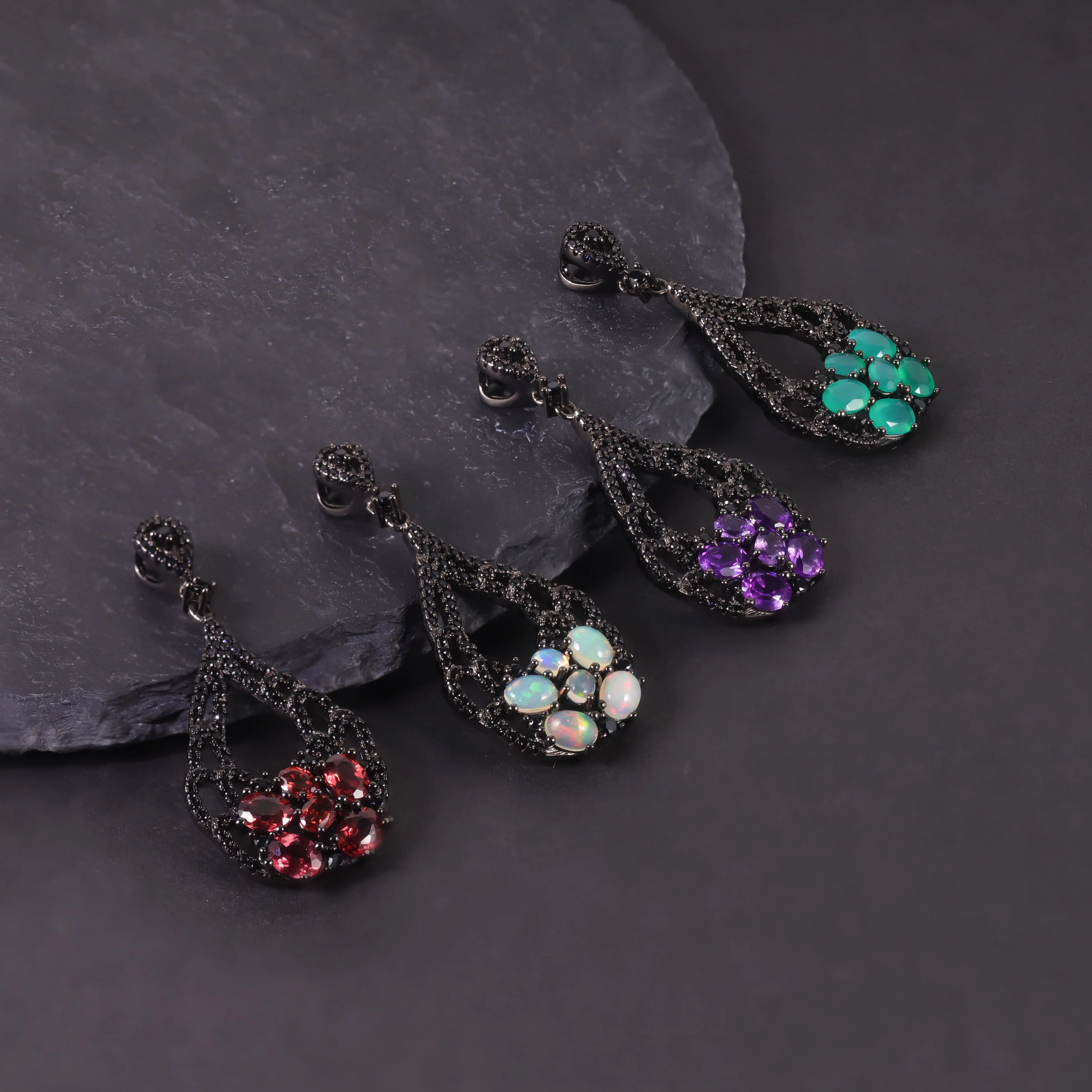 GEM'S BALLET Birthstone Jewelry Flower Designs Natural Gemstone Black Gun Plated 925 Sterling Silver Pendant Necklace For Women
GEM'S BALLET Birthstone Jewelry Flower Designs Natural Gemstone Black Gun Plated 925 Sterling Silver Pendant Necklace For Women