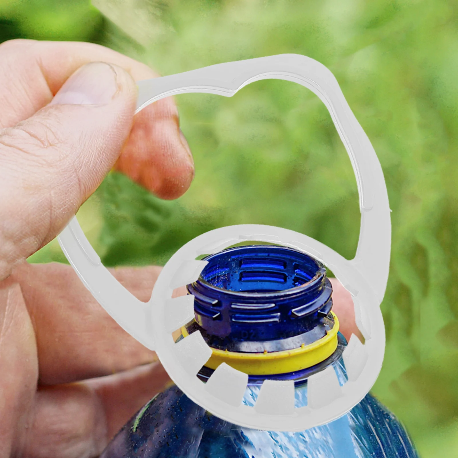 100 pcs Beverage Handle for Water Bottle Jug Carrier Suitable 1-2L Drinks Plastic Reusable Grips Easy Installation
100 pcs Beverage Handle for Water Bottle Jug Carrier Suitable 1-2L Drinks Plastic Reusable Grips Easy Installation
