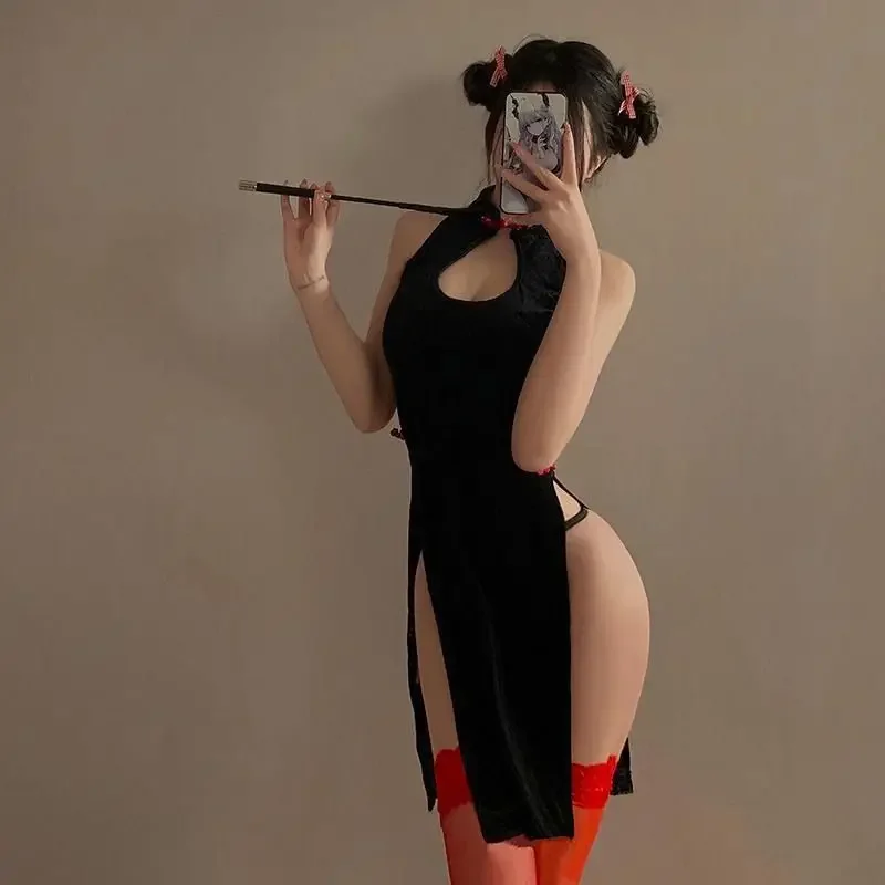 Женское нижнее белье в стиле Cheongsam, супер сексуальное платье qipao, костюм для аккумуляторных батарей, униформа для выступлений, комплекс
Женское нижнее белье в стиле Cheongsam, супер сексуальное платье qipao, костюм для аккумуляторных батарей, униформа для выступлений, комплекс