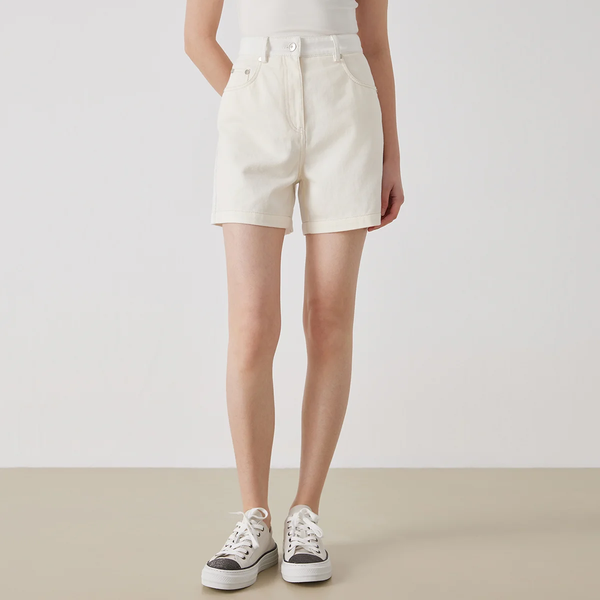KW9513222 Women's Mid-Waist Shorts 100% Cotton High Quality Comfortable Fit Casual Summer Shorts
KW9513222 Women's Mid-Waist Shorts 100% Cotton High Quality Comfortable Fit Casual Summer Shorts