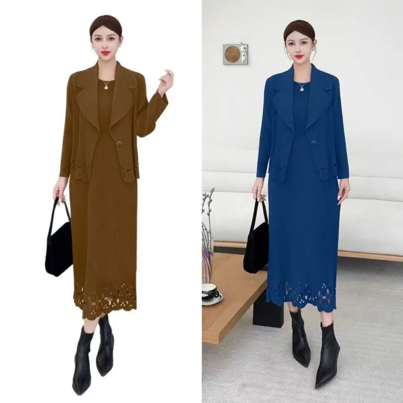 Miyake Pleated Skirt Suit 2025 Fall Design Sense Hollow Simple Suit Female Senior Mature Wear Thin Fold Clothes 2-piece Thick
Miyake Pleated Skirt Suit 2025 Fall Design Sense Hollow Simple Suit Female Senior Mature Wear Thin Fold Clothes 2-piece Thick