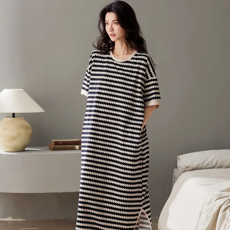 Summer Women's Long Dress Cotton Sleepwear Home Nightshirt Women Causal Sleepwear Fashion Striped Ladies Nightgowns Women Dress
Summer Women's Long Dress Cotton Sleepwear Home Nightshirt Women Causal Sleepwear Fashion Striped Ladies Nightgowns Women Dress