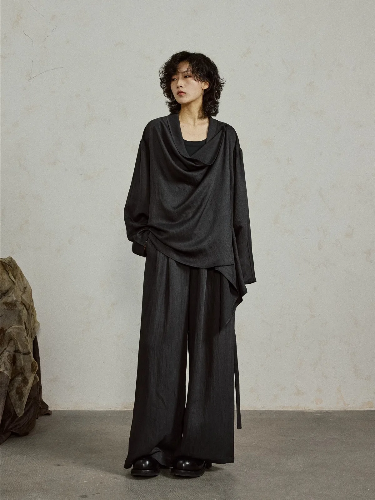 Sunyvonne Long Sleeve Shirt New Chinese Style Belted V-Neck Cross Design Women's Loose Fit Polyester Fiber Fashionable Shirt
Sunyvonne Long Sleeve Shirt New Chinese Style Belted V-Neck Cross Design Women's Loose Fit Polyester Fiber Fashionable Shirt