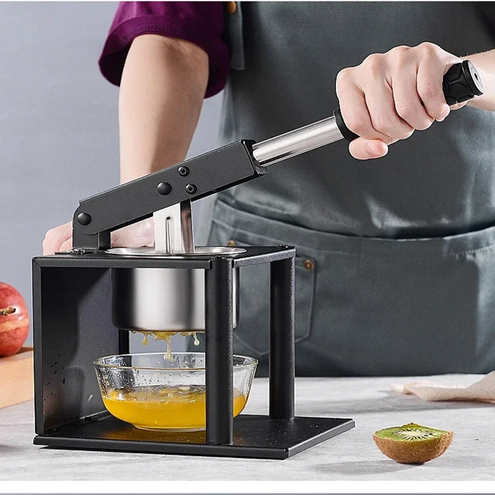 304 Stainless Steel Portable Juicer Hand Press Lemon Squeezer for Lemons Orange Grape fruit for Kitchen Bar Restaurant
304 Stainless Steel Portable Juicer Hand Press Lemon Squeezer for Lemons Orange Grape fruit for Kitchen Bar Restaurant