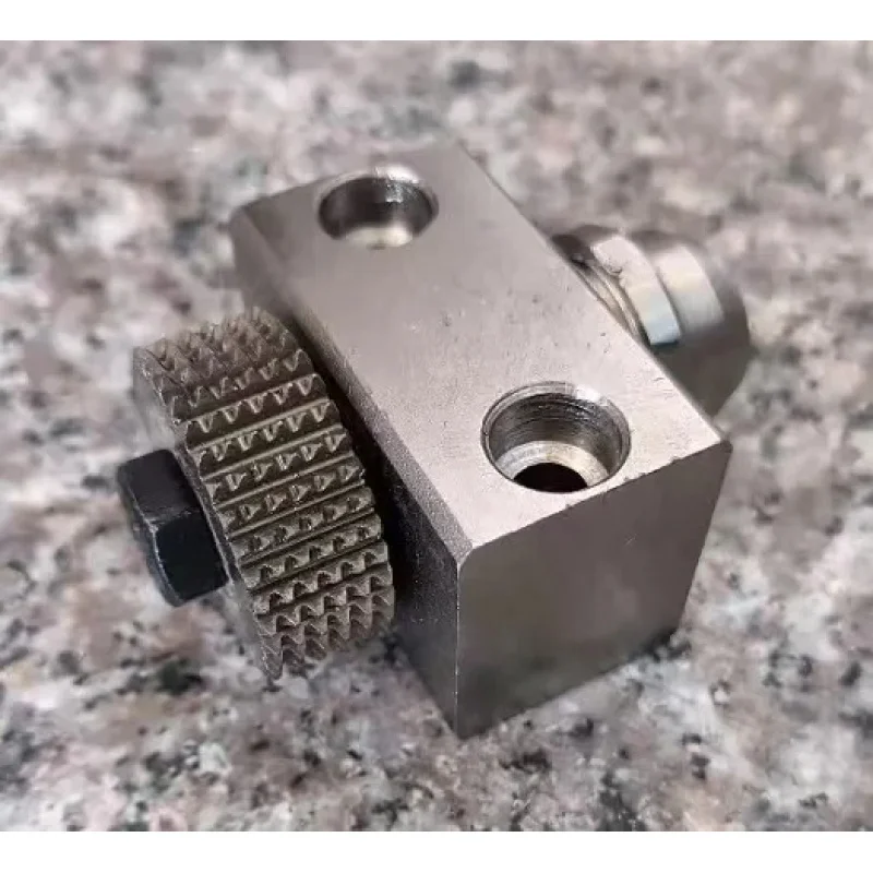 Good Concrete Floor Bush Hammer Plate 4 accsori
Good Concrete Floor Bush Hammer Plate 4 accsori