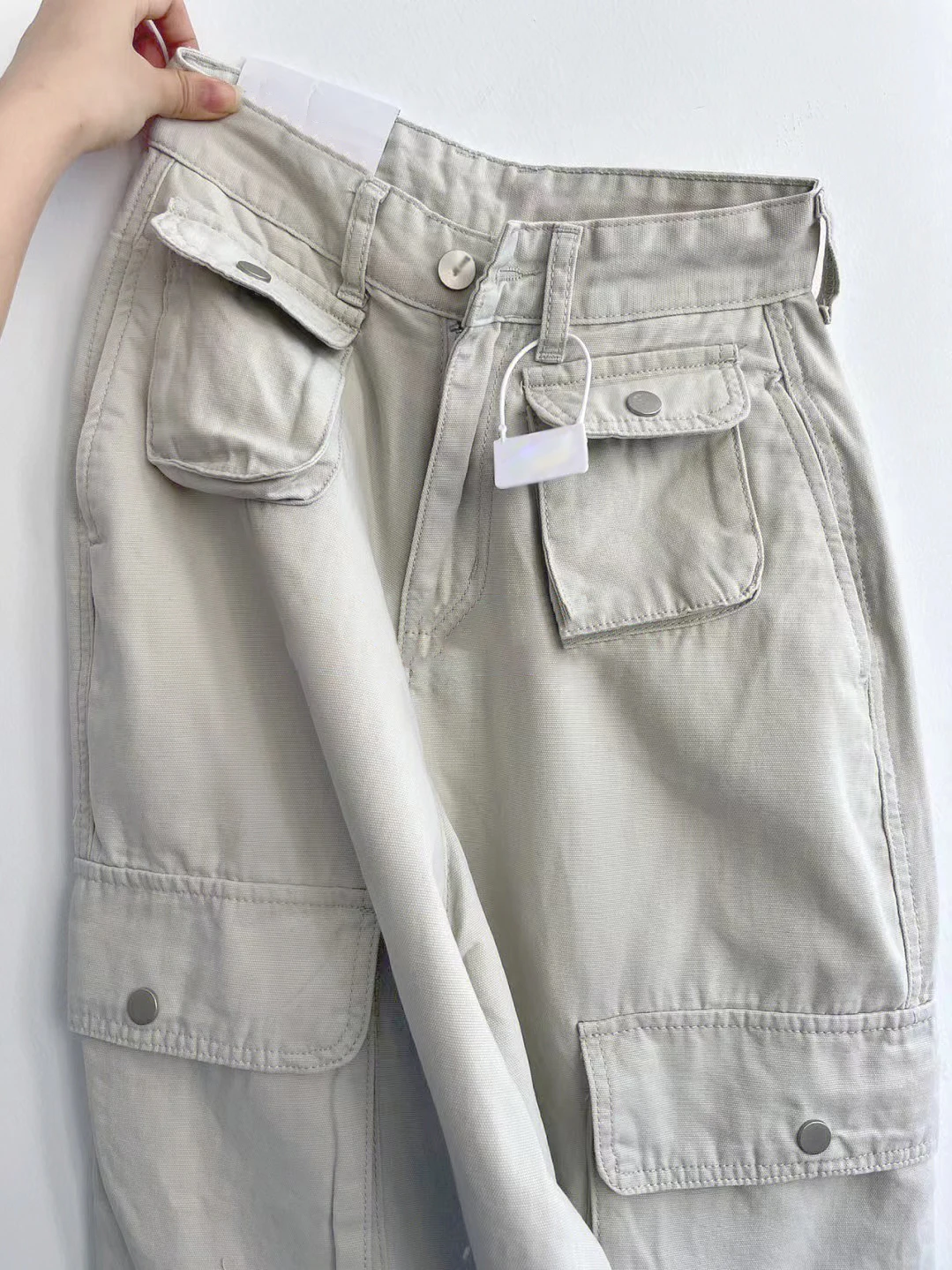 Beige Denim Pants High Waist Pockets Solid Color Loose Straight Cargo Pants Women Wide Leg Casual Trousers
Beige Denim Pants High Waist Pockets Solid Color Loose Straight Cargo Pants Women Wide Leg Casual Trousers
