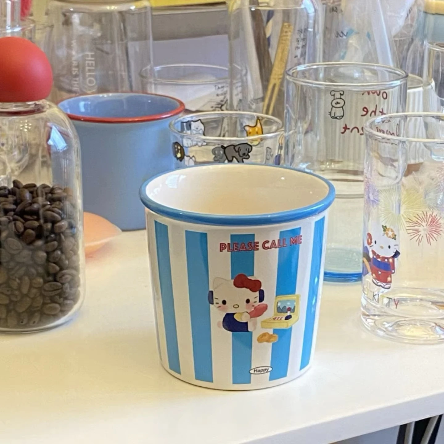 New Hello Kitty Kawaii Anime Wind striped blue coffee cup Cute cartoon hand-painted ceramic flip over mug water cup Gifts Girls 
New Hello Kitty Kawaii Anime Wind striped blue coffee cup Cute cartoon hand-painted ceramic flip over mug water cup Gifts Girls