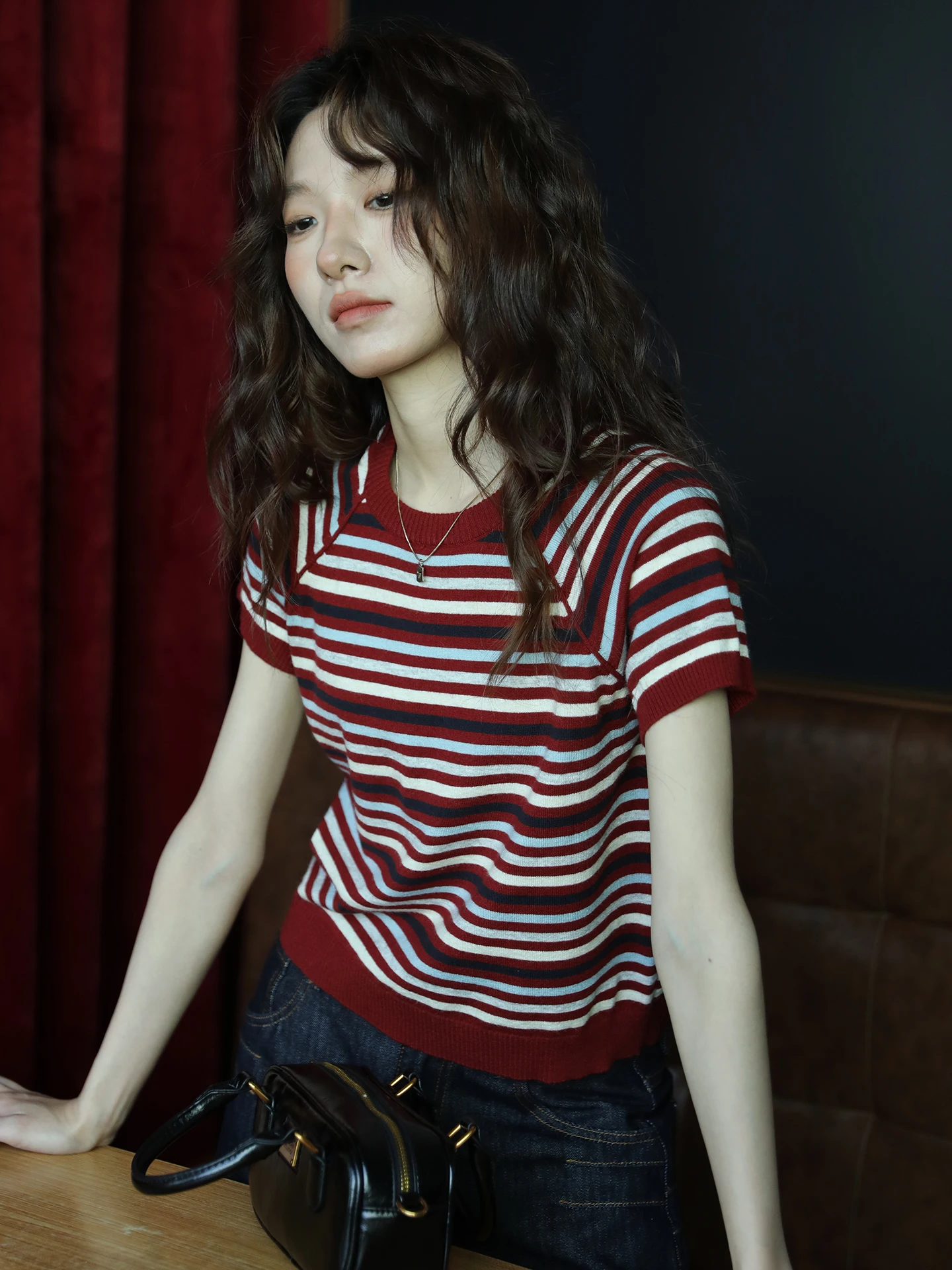 Red Retro Striped Short Sleeve Women's T-shirt Loose Knitted round Neck Overhead Casual Versatile Summer Top Quality Polyeste...
Red Retro Striped Short Sleeve Women's T-shirt Loose Knitted round Neck Overhead Casual Versatile Summer Top Quality Polyeste...