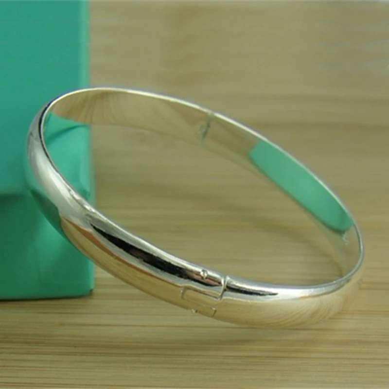 New 925 Sterling Silver Openable Glossy Solid Bracelet Bangle Simple Round Bangle For Women Wedding Engagement Party Birthday Gi
New 925 Sterling Silver Openable Glossy Solid Bracelet Bangle Simple Round Bangle For Women Wedding Engagement Party Birthday Gi