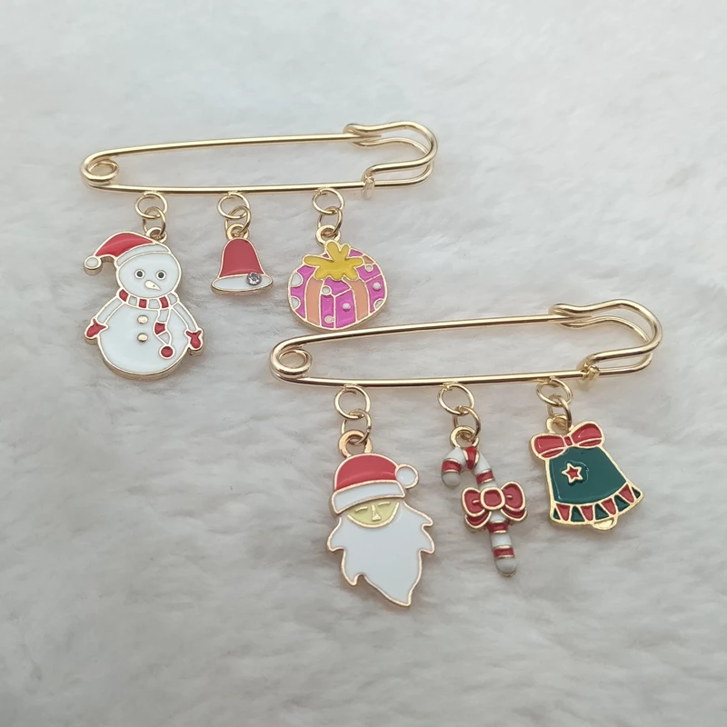 Merry Christmas Brooch Christmas Stocking Christmas Tree Elk Enamel Badge Brooch Ladies Fashion Party Ornaments Gifts
Merry Christmas Brooch Christmas Stocking Christmas Tree Elk Enamel Badge Brooch Ladies Fashion Party Ornaments Gifts