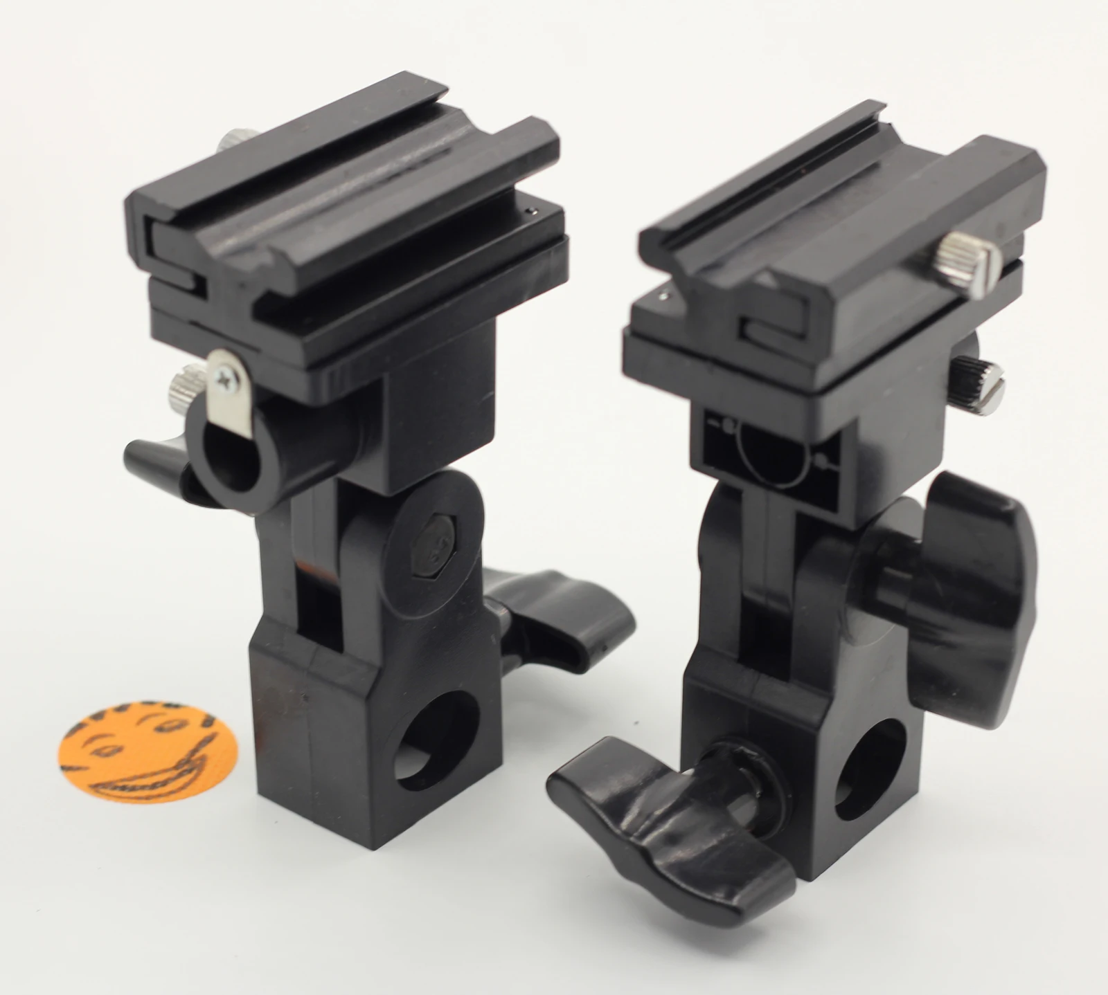 Swivel Light Stand Bracket B-Type Flash Hot Shoe Bracket Adapter, Umbrella Holder
Swivel Light Stand Bracket B-Type Flash Hot Shoe Bracket Adapter, Umbrella Holder