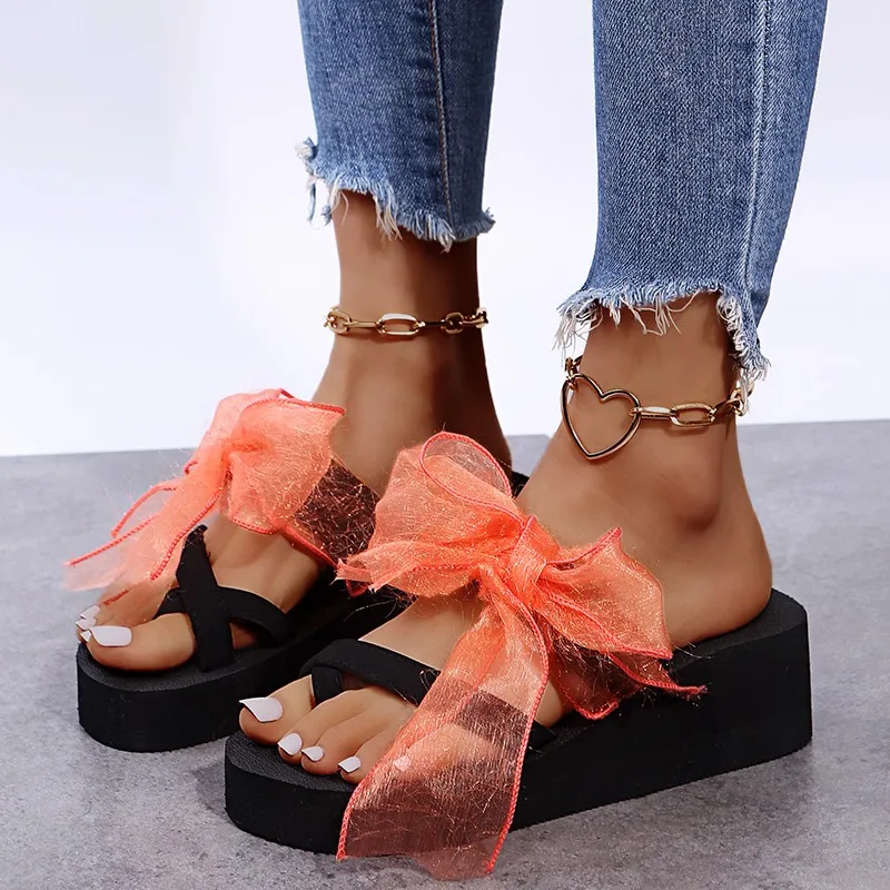 Women's Slope Heel Sandals Summer New Round Head Set Toe Butterfly Knot Thick Sole Anti-slip Wear Slippers
Women's Slope Heel Sandals Summer New Round Head Set Toe Butterfly Knot Thick Sole Anti-slip Wear Slippers